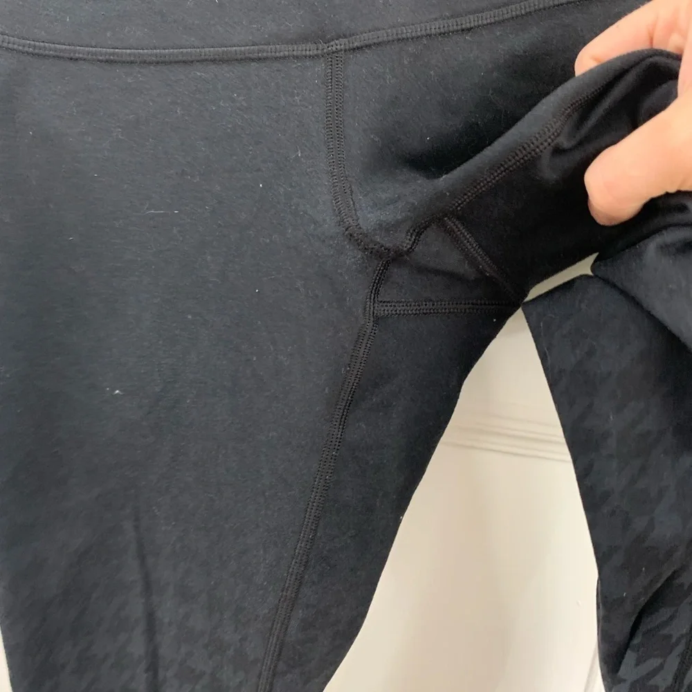 Lululemon Houndstooth Long Leggings - Picture 5 of 8